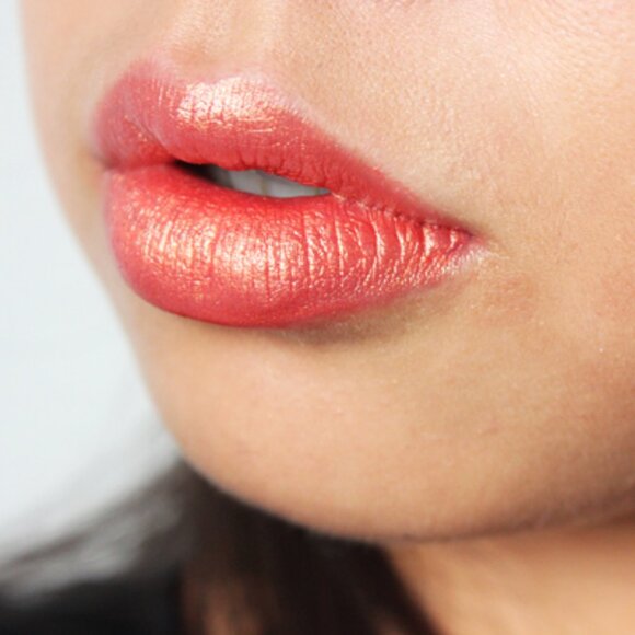 Last one! MAC CB 96 Lipstick mini NEW Limited Edition Frost CB96 - Picture 1 of 6